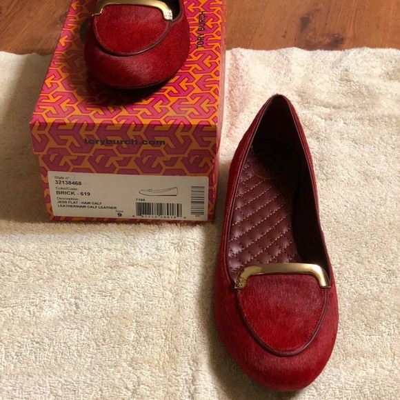 Beautiful Tory Burch Rare Color Good Condition